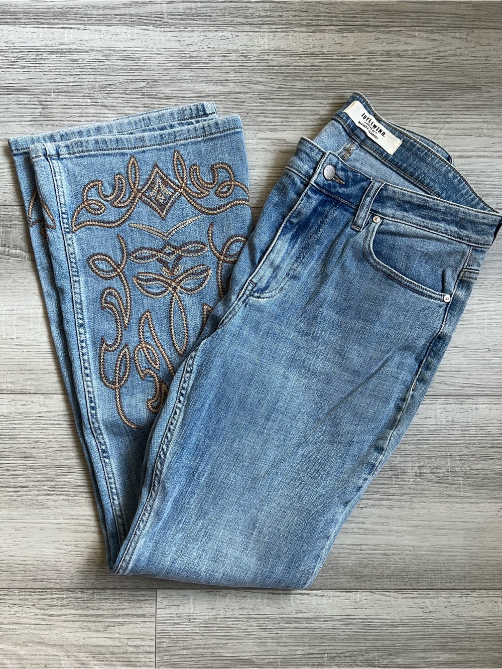 Boot barn, Idlewild Jeans Women’s Light Wash Embroidered Straight Jeans